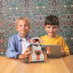 Robot educativ Clementoni Mio 2.0 pentru copii de 7+ ani